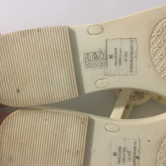 Tory Burch Miller Jelly Thong Sandals Size 8 in White / Ivory - Picture 5 of 5